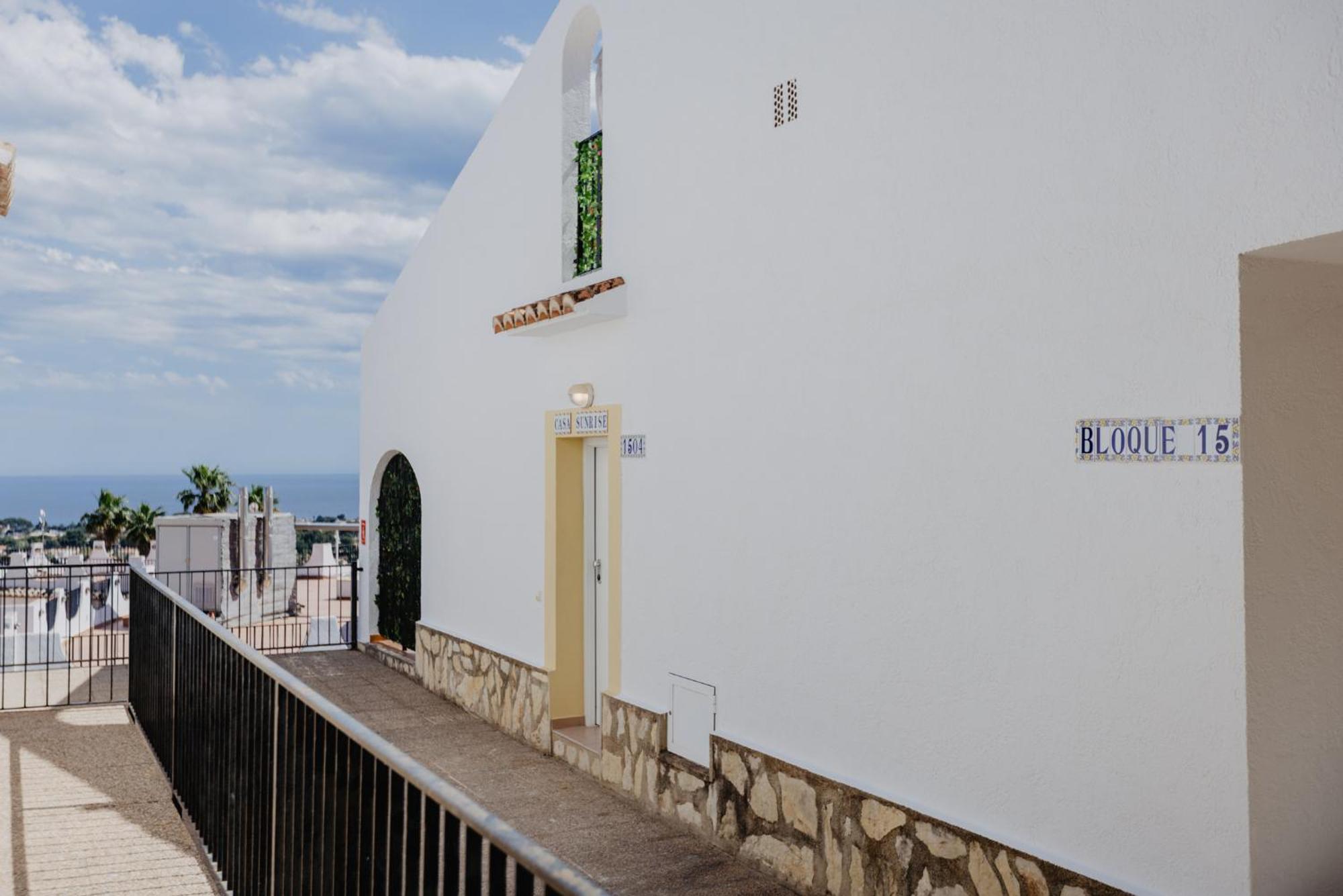 Casa Sunrise - Costa Blanca House With Rooftop, Swimming Pools And Panoramic Sea And Calpe Views Экстерьер фото